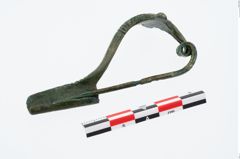 Foto von Bronzezweiknopffibel (NHMW-PRAE-026465)
